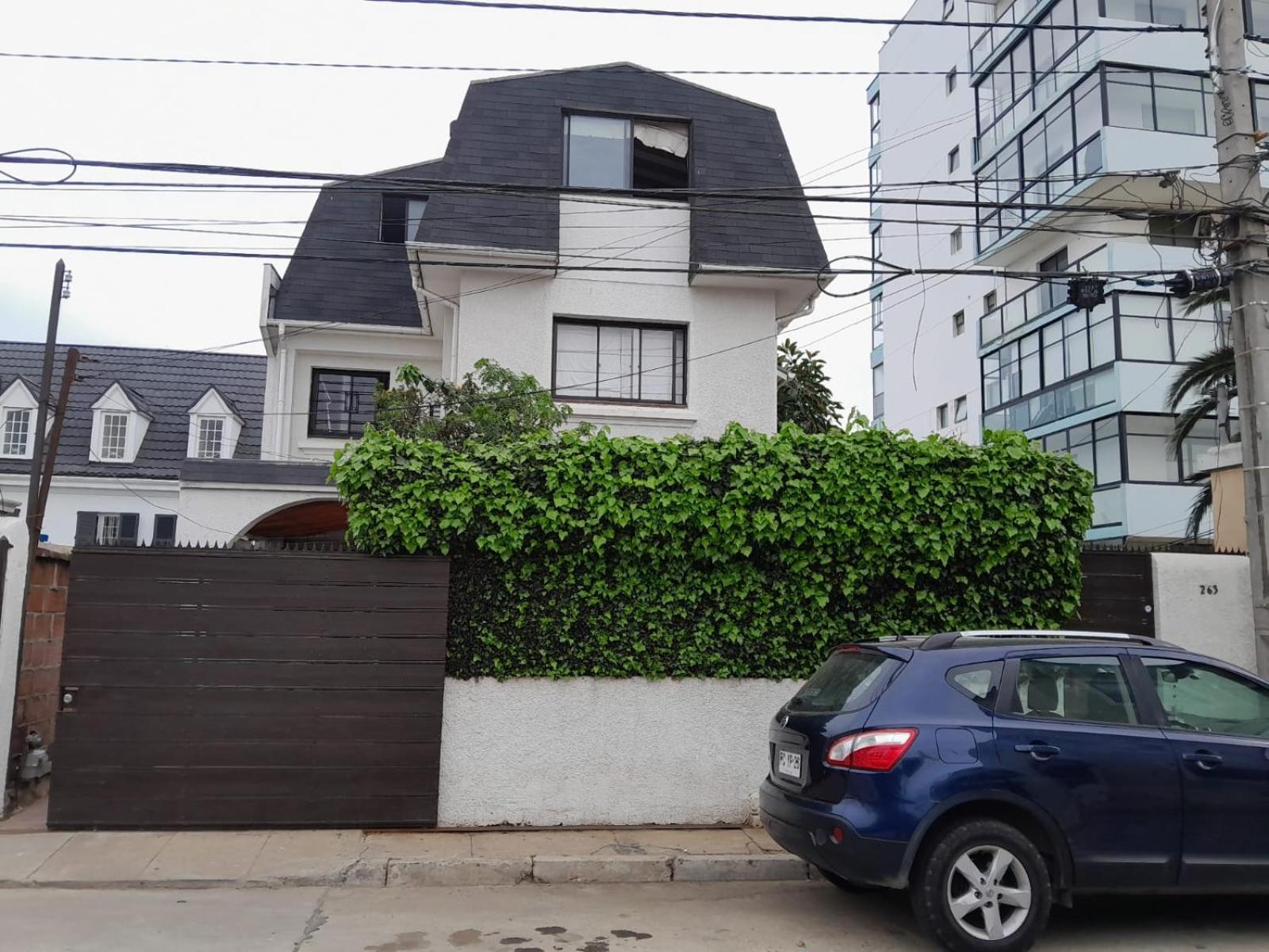 Casa *